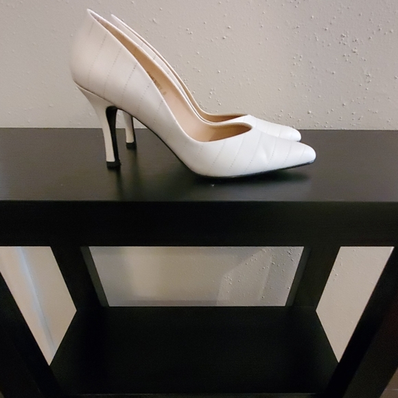 Parisian Basic Cherry Size 8 - Picture 2 of 8